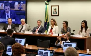 Com novas regras, Anvisa aprova uso de cannabis medicinal no Brasil