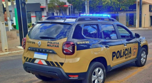 Vigia armado e sob efeito de álcool atira contra homens em ponto de ônibus e acaba preso